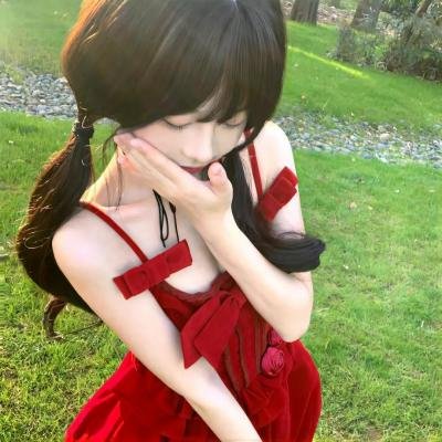 娜芙蒂蒂，太阳的女儿